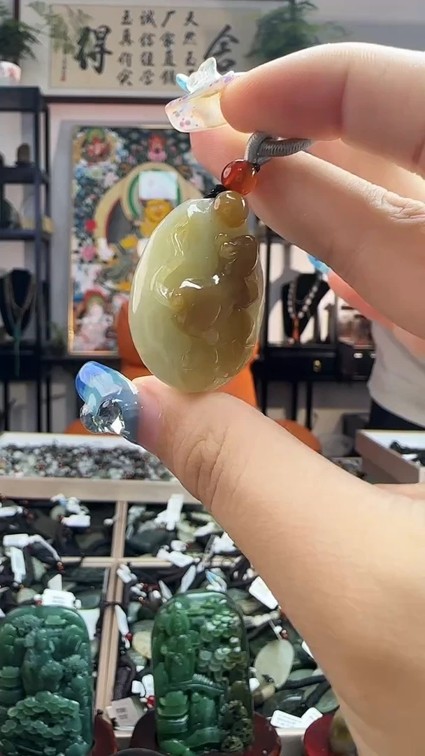 颈饰未镶嵌和田玉小老鼠