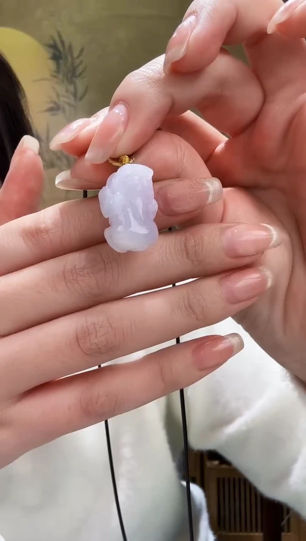 颈饰未镶嵌翡翠吊坠