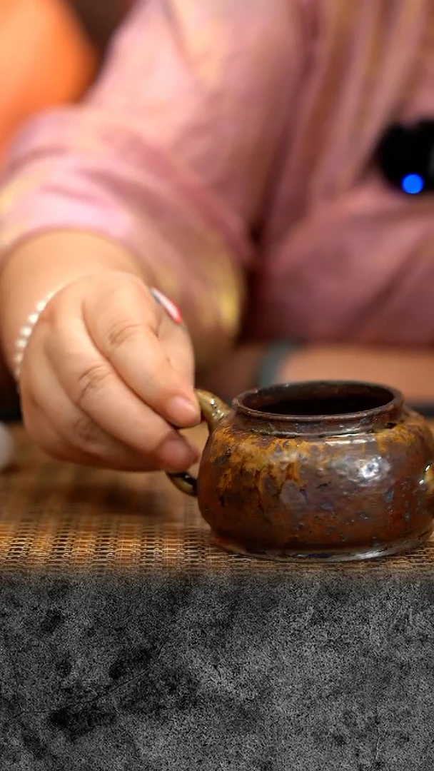 紫砂茶宠紫砂 宜兴紫砂 GFY 沉香木 壶