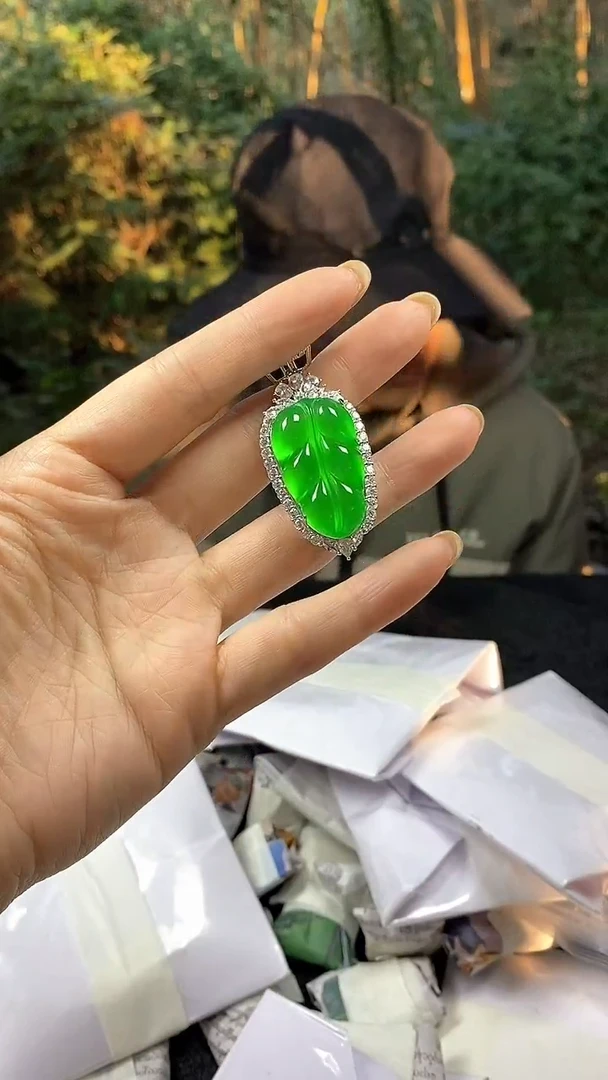 满色吊坠 所见即所得！！