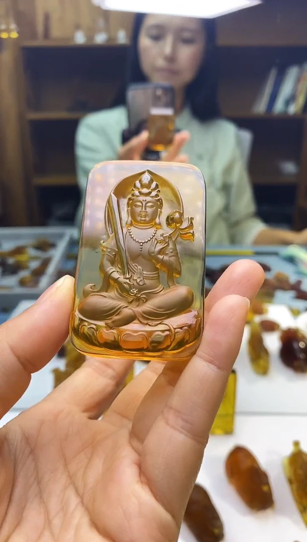 琥珀颈饰未镶嵌容****司SN68-184（虚空藏）