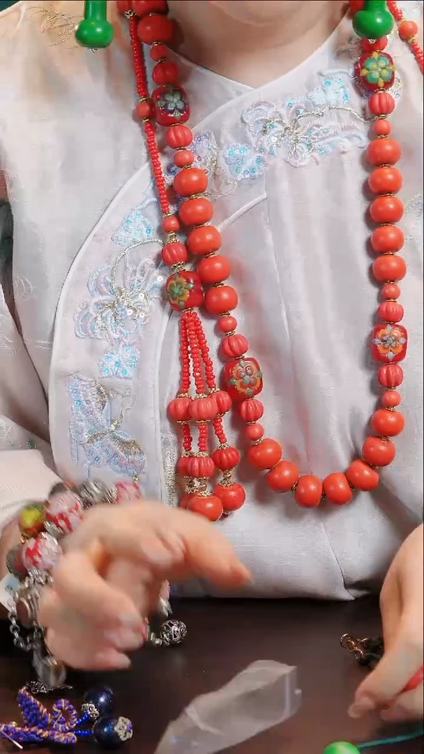 玻璃颈饰哇**尔琉璃琉璃琉璃