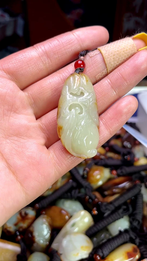 【闪购商品】和田玉颈饰未镶嵌1