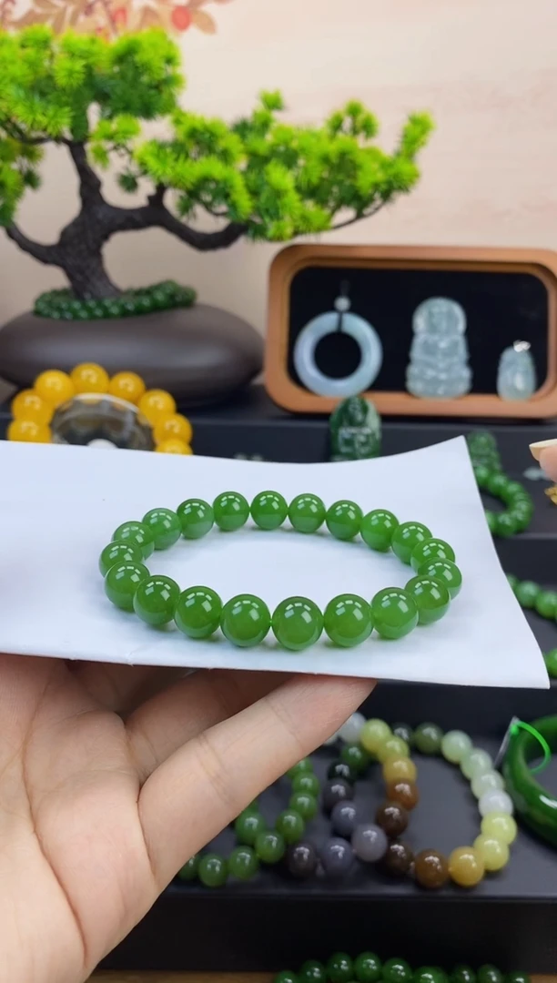 未镶嵌手链和田玉（碧玉）和田碧玉阳绿手串