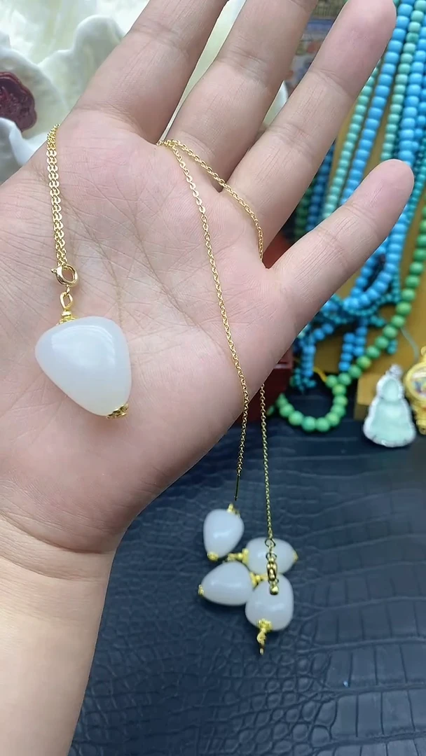 玛瑙/玉髓新品合金和田坠子