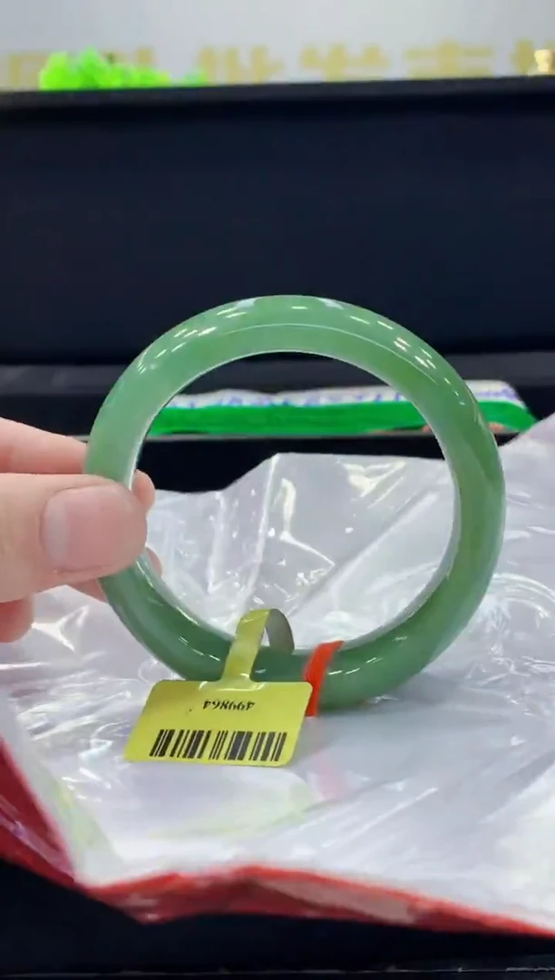 未镶嵌手镯翡翠翡翠手镯