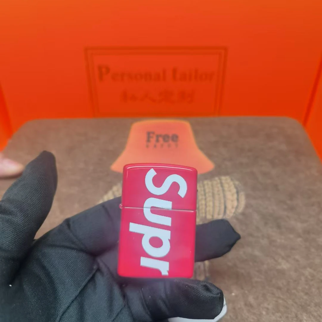 Supreme  复古耐用超薄设计经典煤油打火机创意个性复古 裸机无油