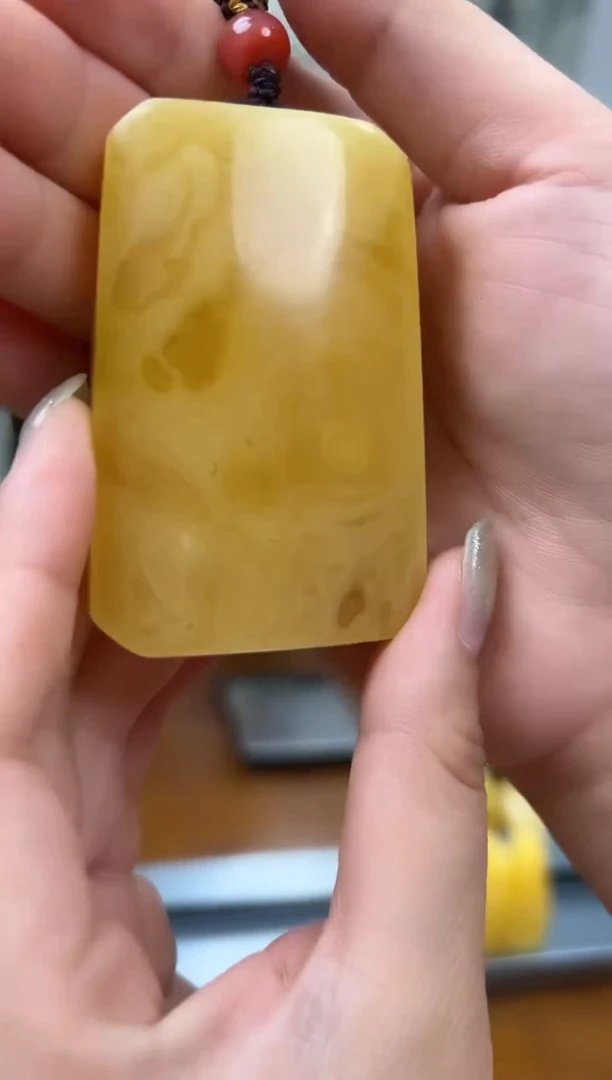 未镶嵌蜜蜡裸石蜜蜡吊坠
