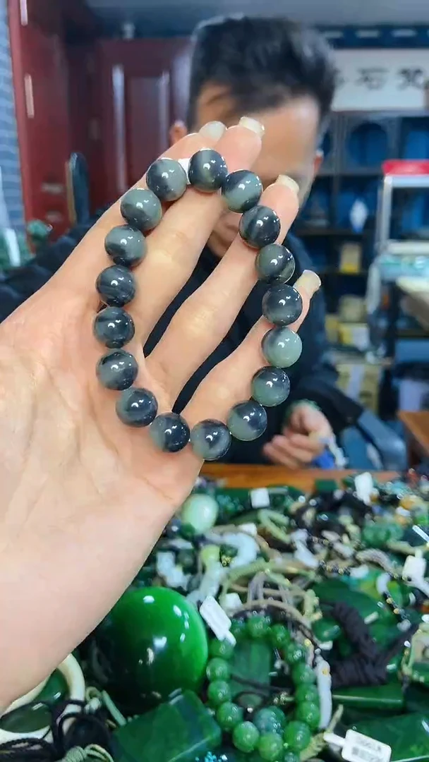 未镶嵌和田玉挂件1