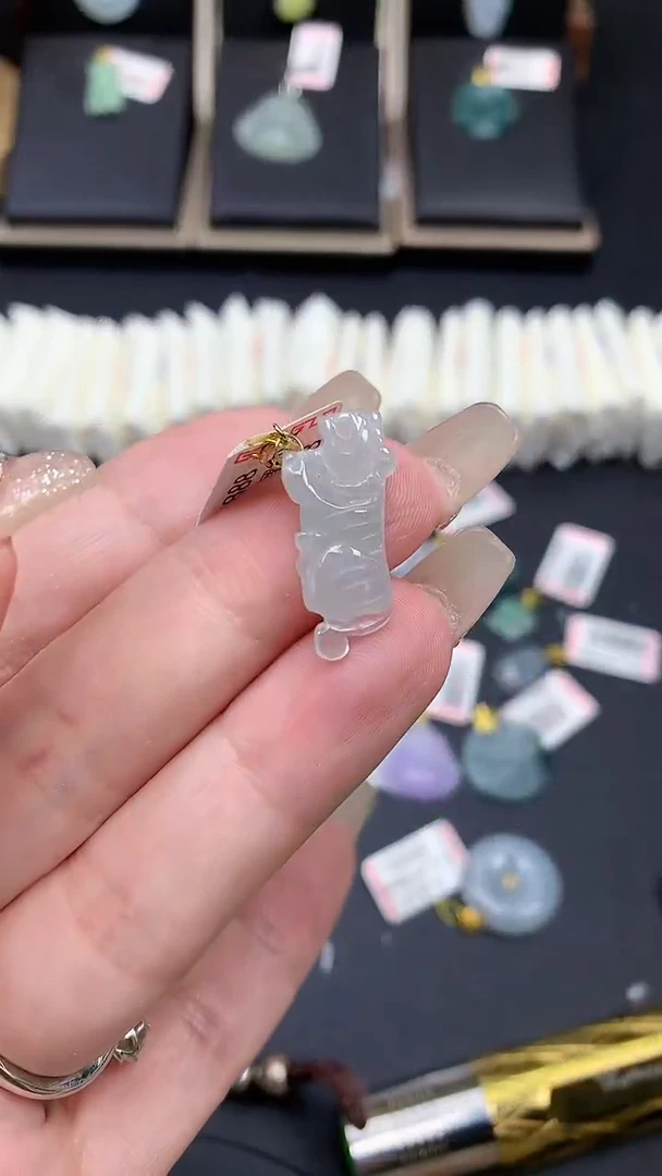 【闪购商品】翡翠吊坠(不含链)18K金镶嵌MS150845