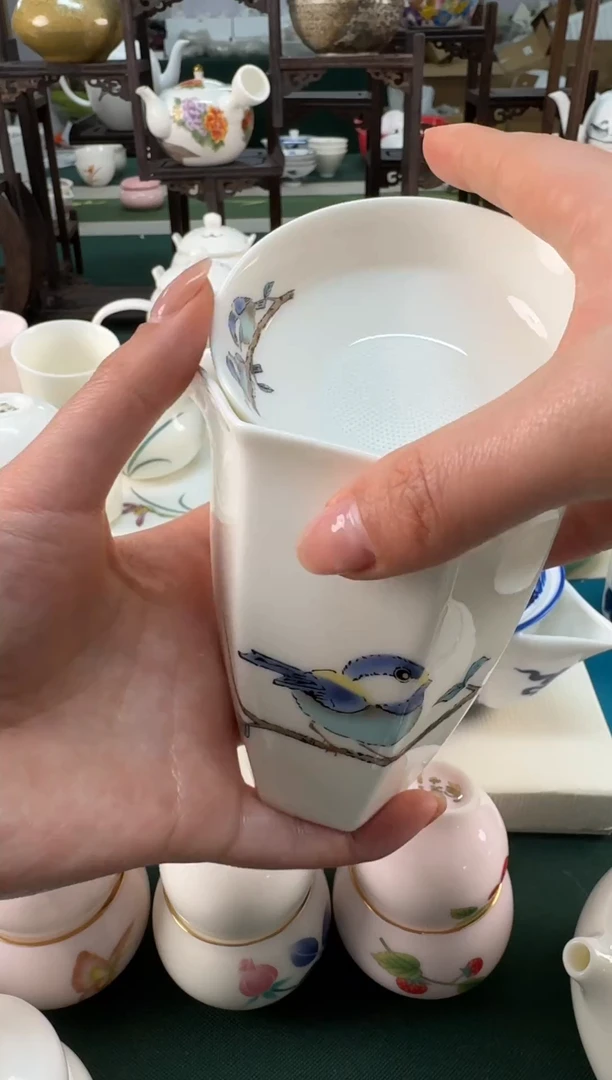 【闪购商品】瓷器 ······.......
