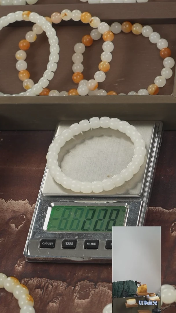 和田玉未镶嵌颈饰小*鹏和田玉直切手串