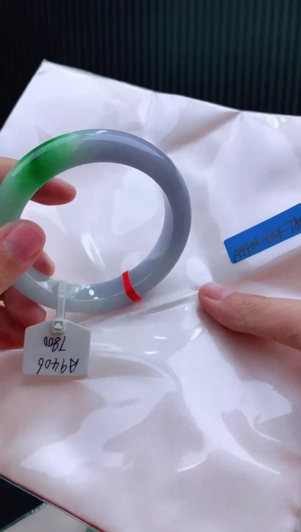 未镶嵌手镯翡翠60