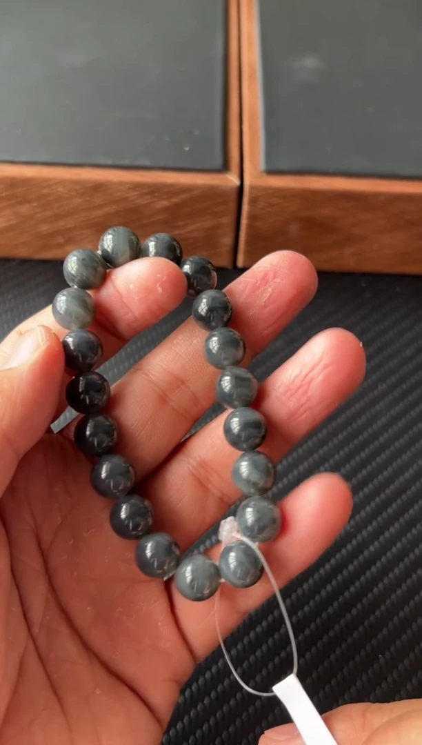 【闪购商品】和田玉手串未镶嵌若羌微色差卡10