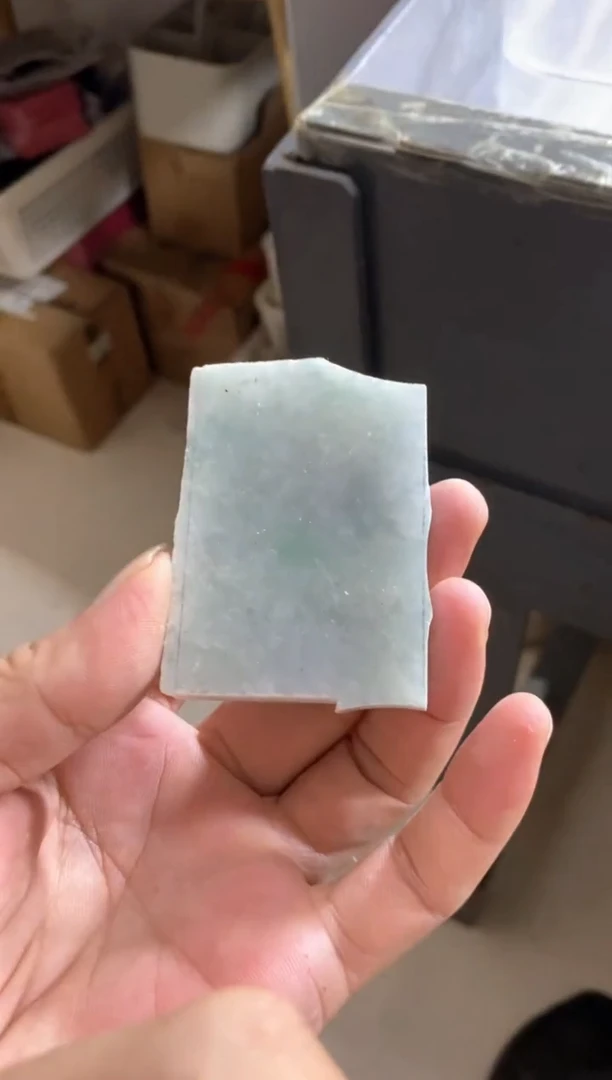 翡翠挂件未镶嵌家**兽边料