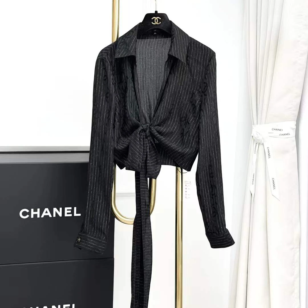 99新 Chanel/香奈儿 38码23P黑色暗纹logo竖条纹绑带衬衫