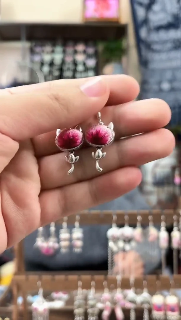 织绣民族风非遗老绣饰品578