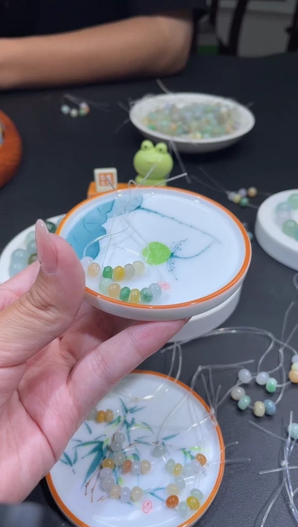 翡翠未镶嵌颈饰翡翠净货