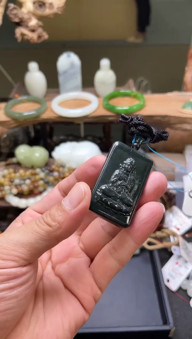和田玉未镶嵌吊坠(不含链)青海黑青 观音