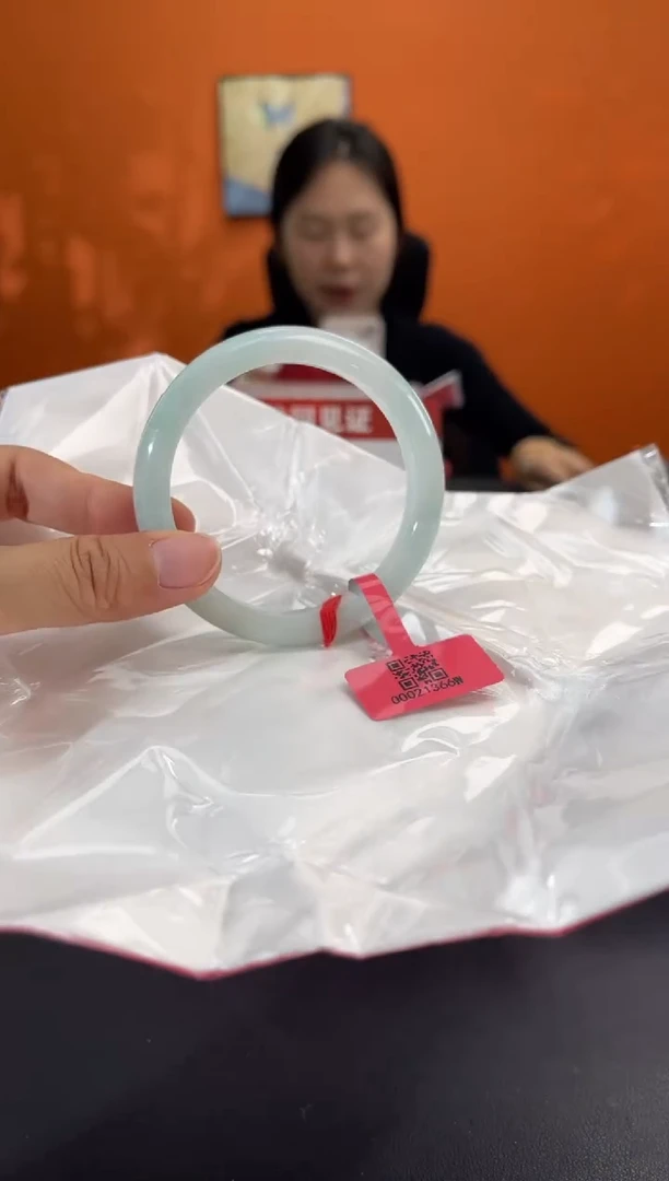 未镶嵌手镯翡翠2    5556