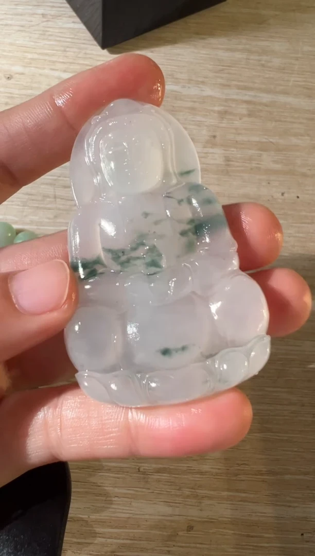 定制翡翠未镶嵌观音