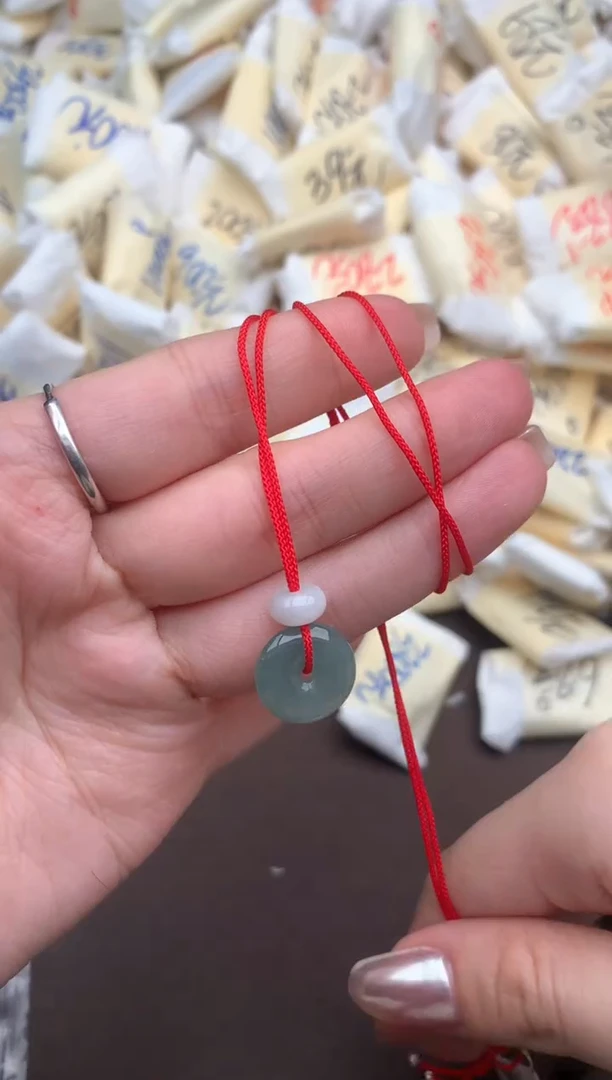 【闪购商品】翡翠挂件未镶嵌一