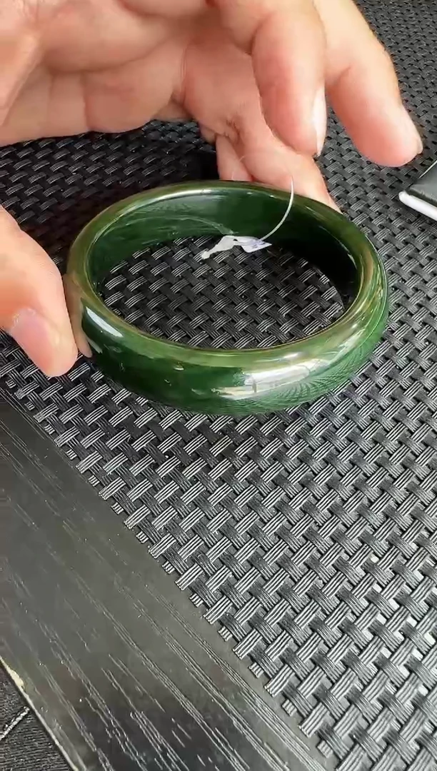 【闪购商品】和田玉（碧玉）手镯未镶嵌约59+mm圈口