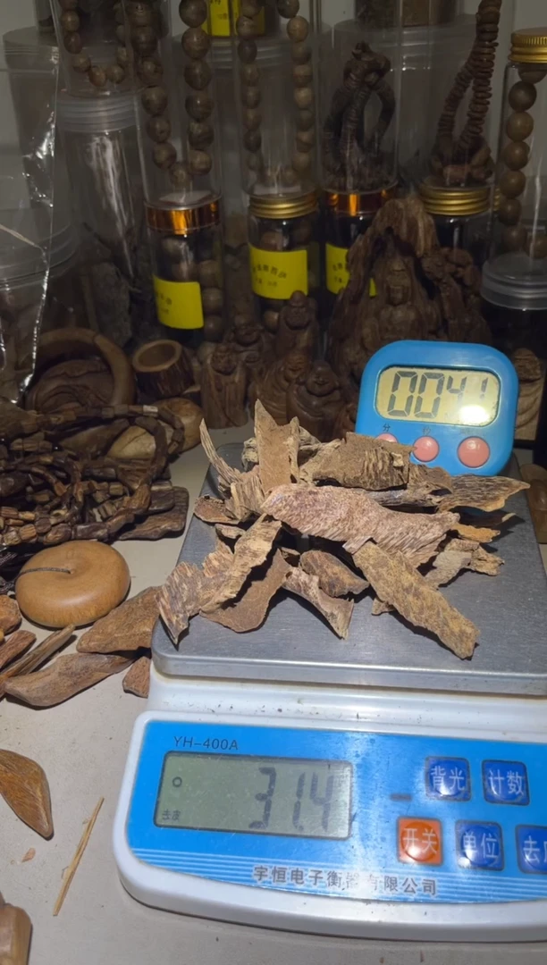 沉香沉香碎屑木*君芽庄31（克）