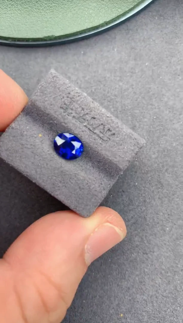 未镶嵌裸石定制蓝宝石1.5ct 皇家蓝蓝宝石 定制