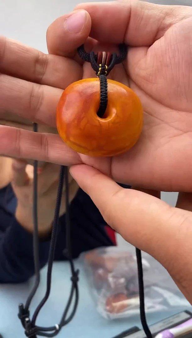 琥珀未镶嵌珠宝奇石假一罚十，多样性发一件026