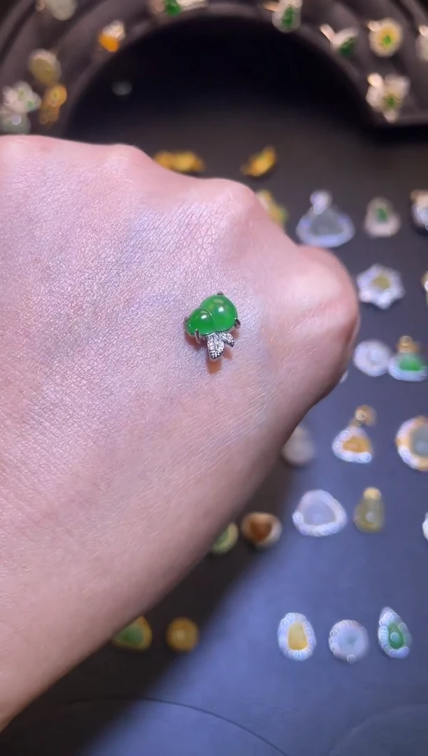 吊坠(不含链)银S925镶嵌翡翠1