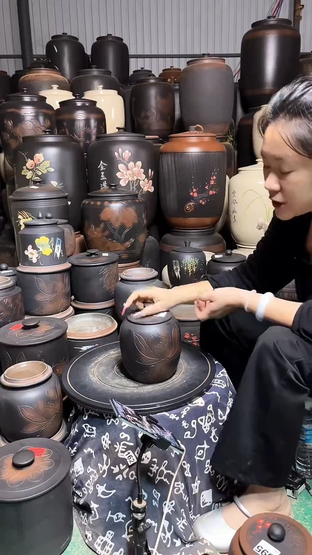 罐瑕疵茶叶罐 花生荷花 012