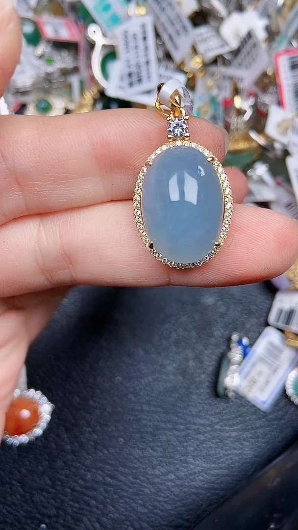 颈饰银S925镶嵌翡翠18750