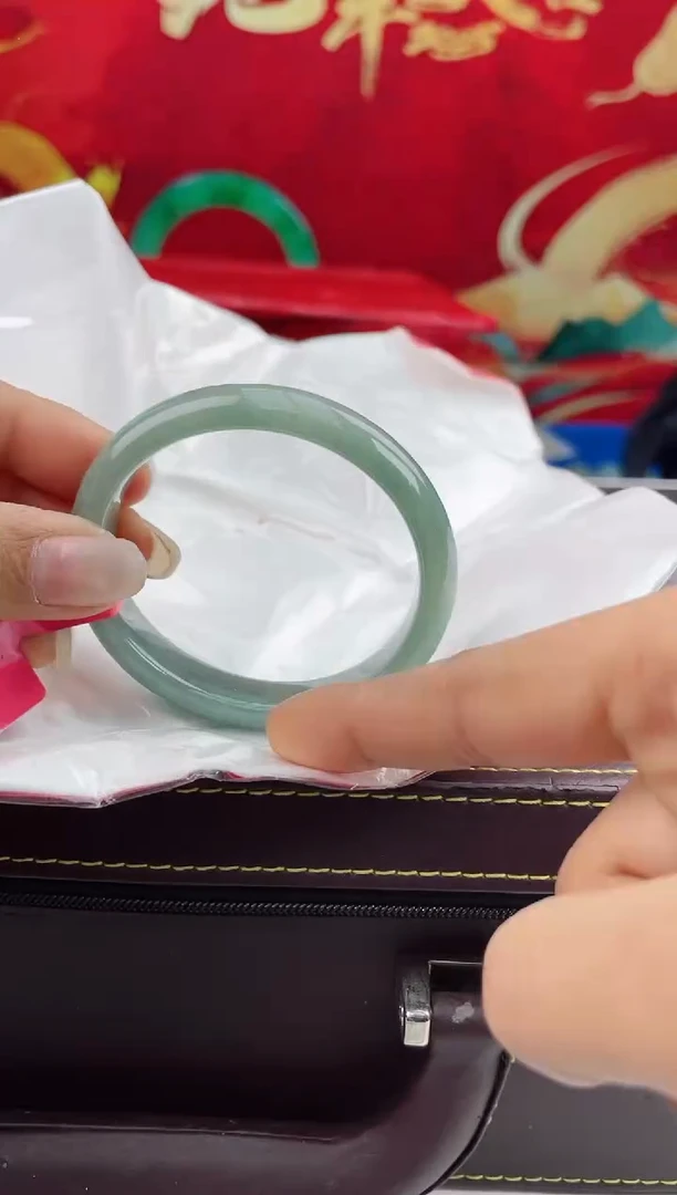 【闪购商品】翡翠手镯（贵妃镯）未镶嵌翡翠手镯5