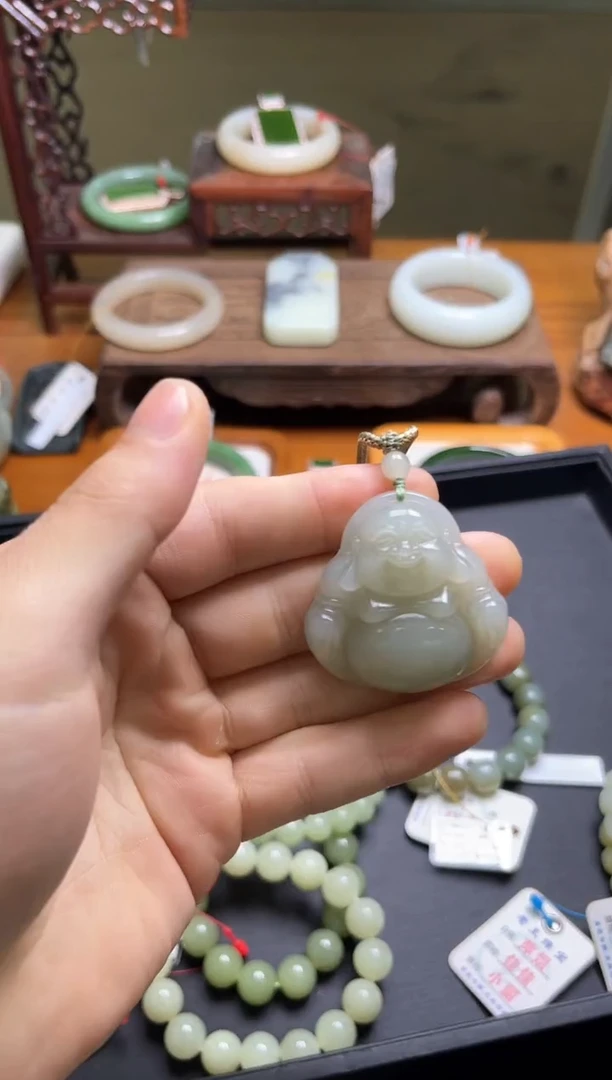 吊坠(不含链)未镶嵌和田玉且末青白 佛公