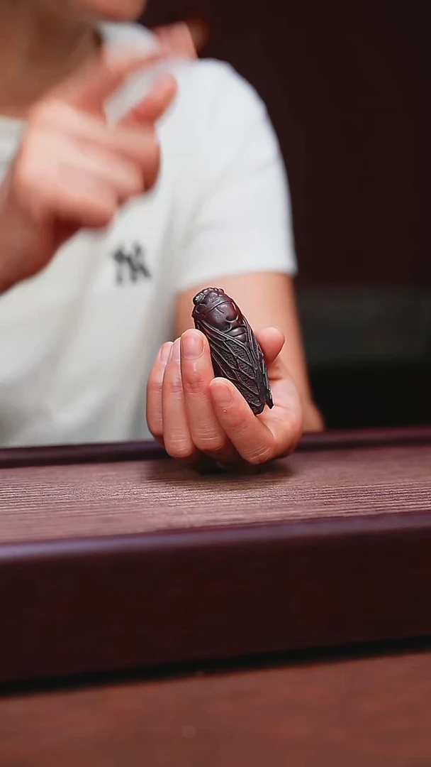 宜兴原矿紫砂   一鸣惊人