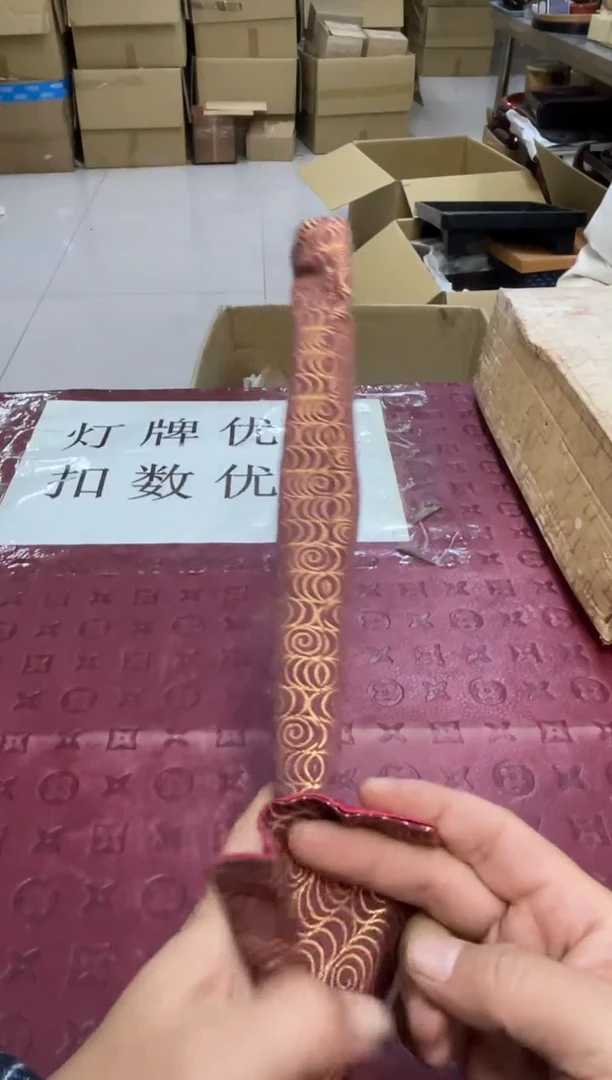 纸富**感默认微瑕，no退no换，介意勿拍