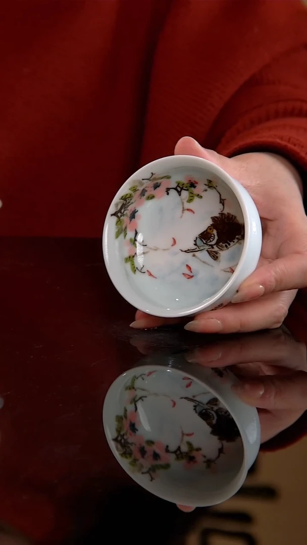 李华手绘釉中五彩桃花流水鳜鱼肥浅炉式杯