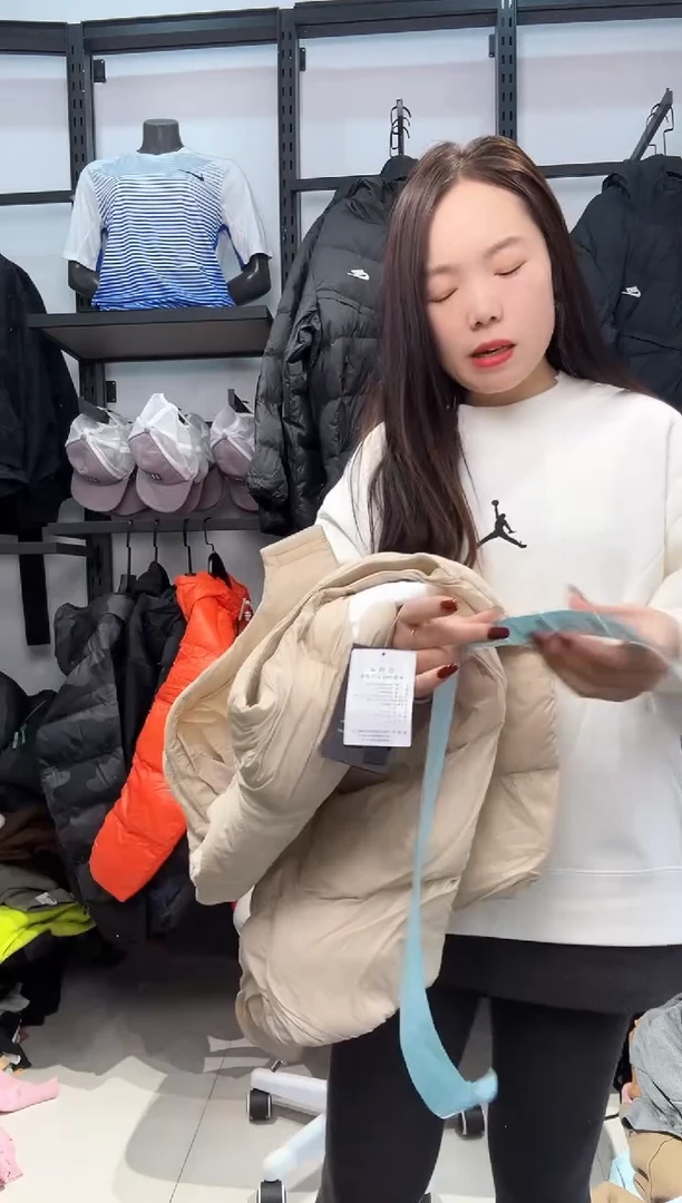 2097  编码  瑕疵直播间过款为准 尺码  ·  160