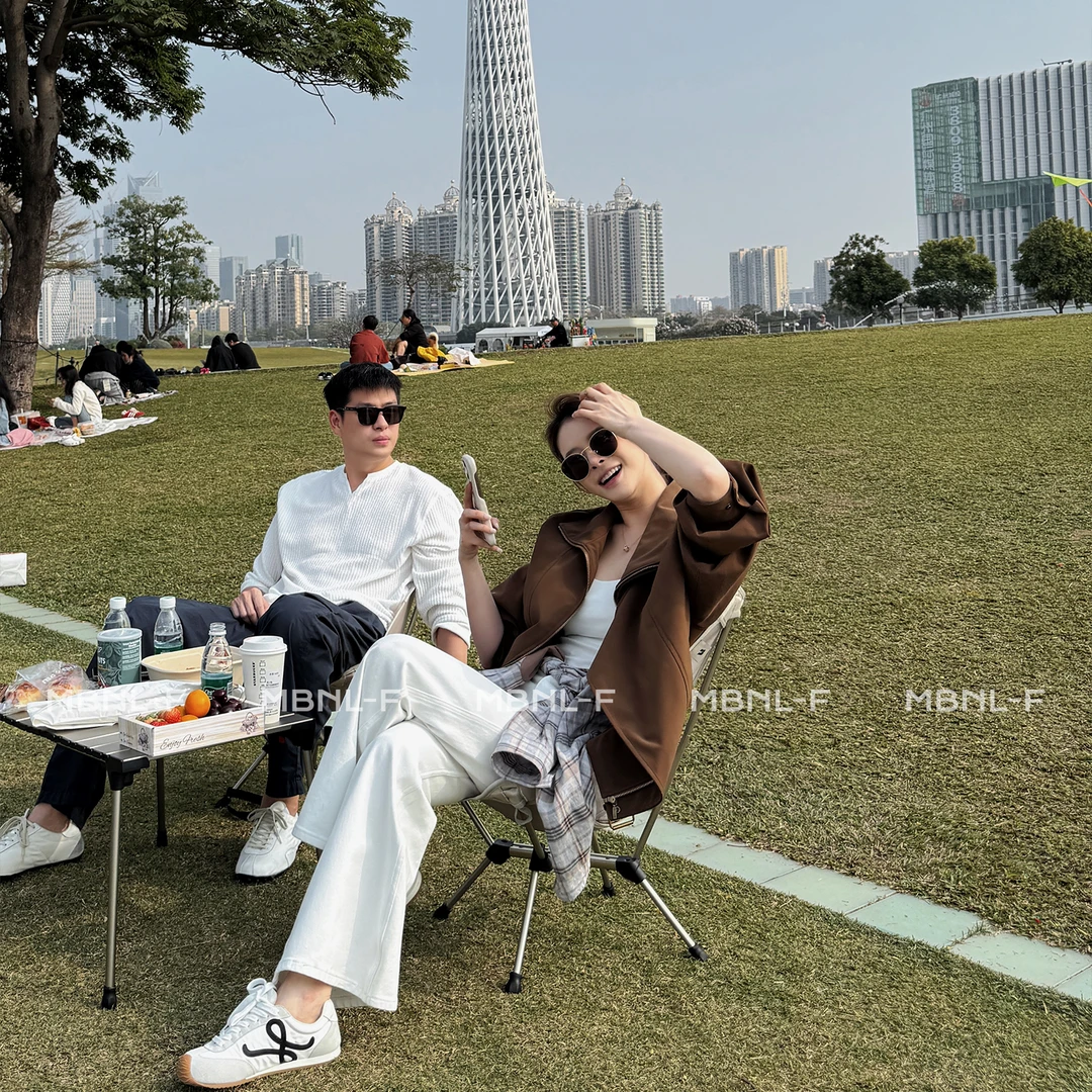 MBNL-F "至简白牛" 日常极简显瘦微喇牛仔裤 秦磊JN-XNZ9109