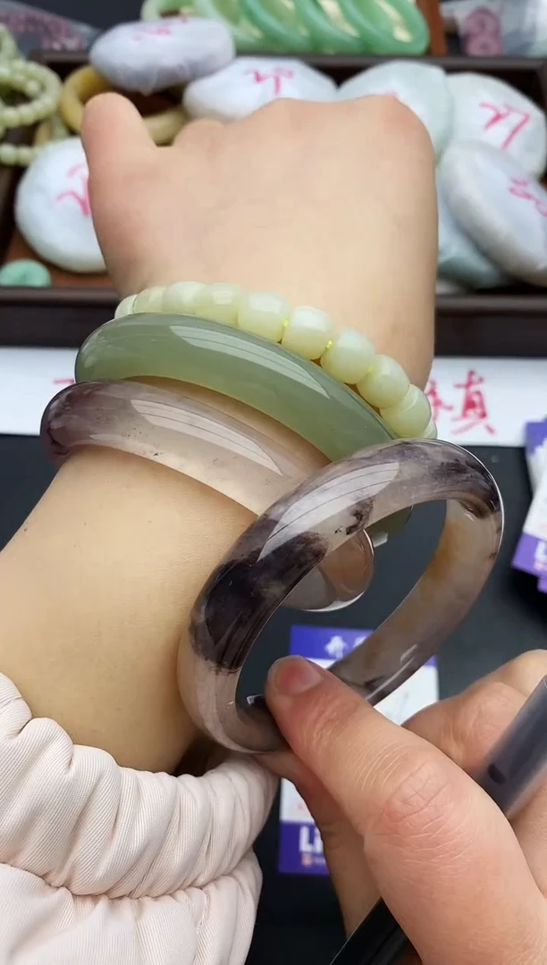 未镶嵌手镯石英质玉183+55/56