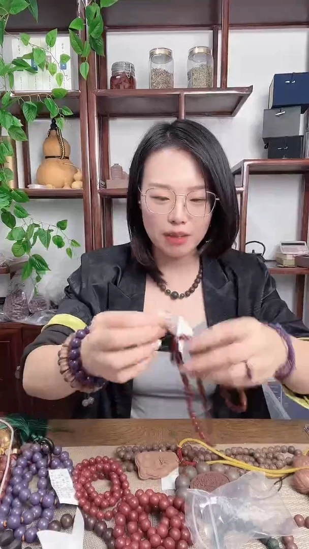 泥塑玫瑰养心的大脖挂