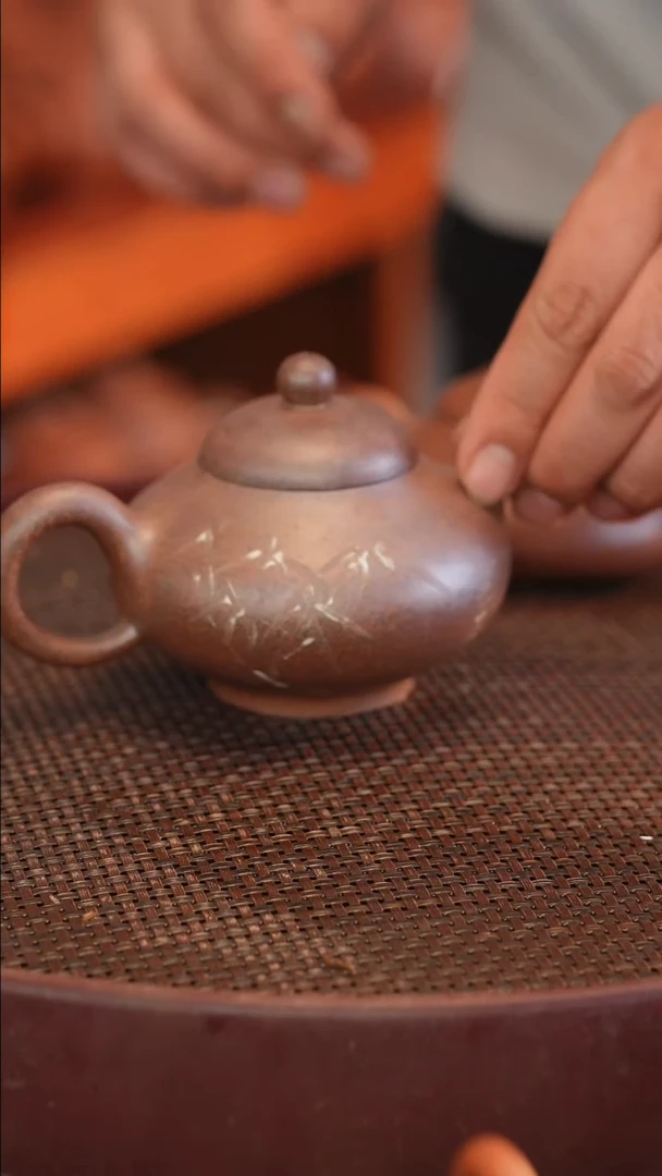 茶壶紫砂原矿手工制作