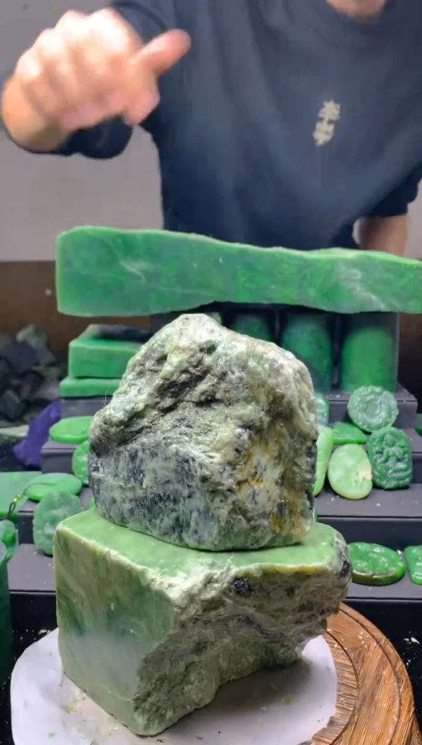 未镶嵌和田玉珠宝半成品1