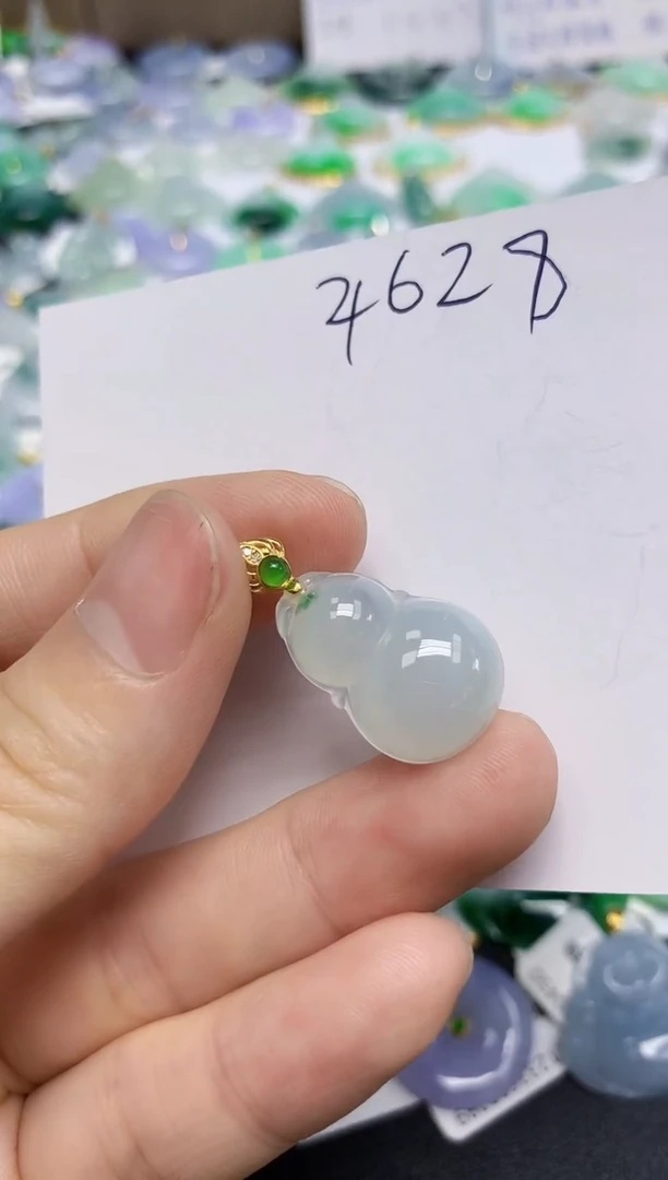 翡翠未镶嵌颈饰天然缅甸翡翠A货
