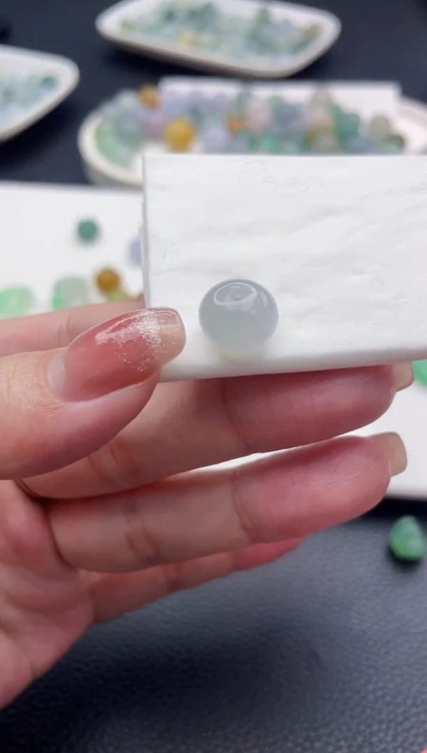 【闪购商品】定制翡翠未镶嵌珠子