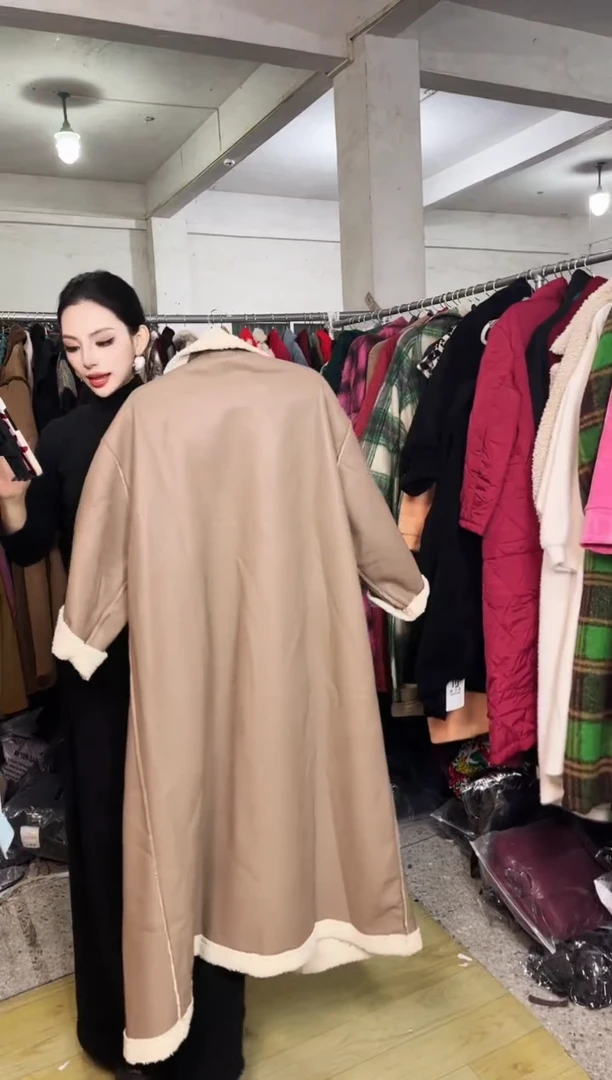 940闪购外套外披马甲打底裤子