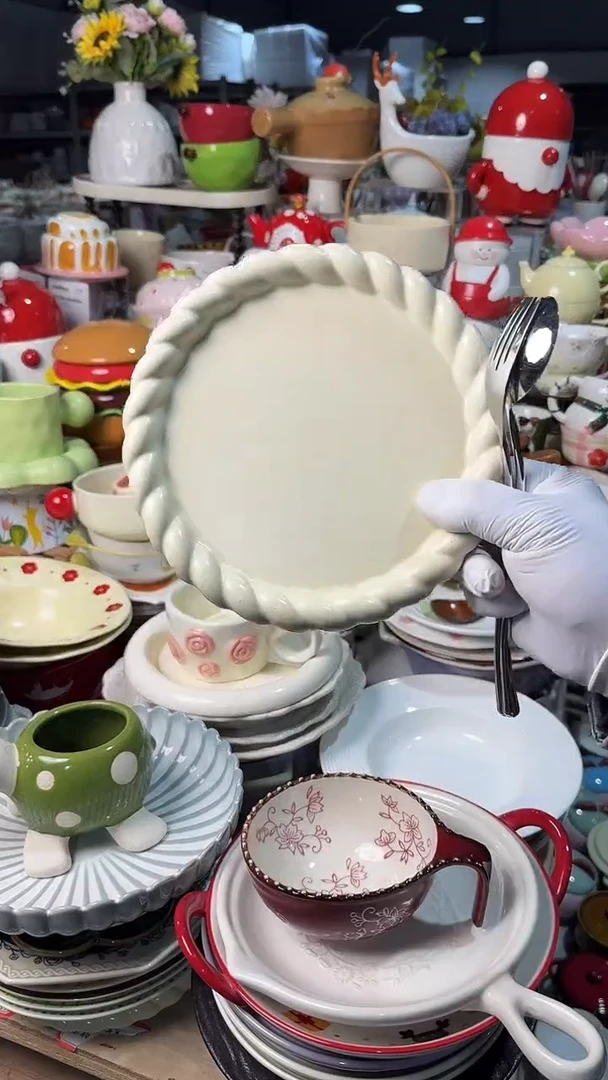 陶瓷奶油黄麻花盘微瑕 凑满20元包邮