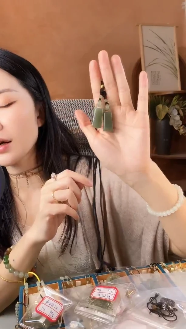 颈饰未镶嵌和田玉货头秤砣和田玉项链