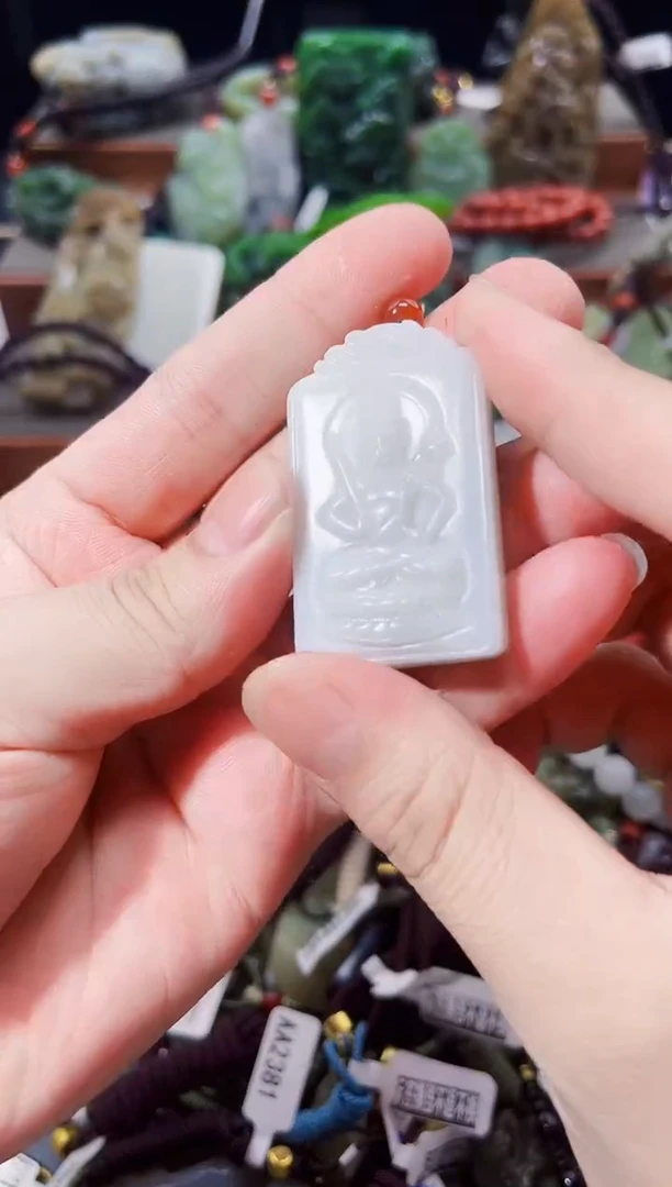 和田玉未镶嵌颈饰拍一发一